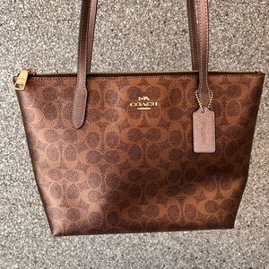 Coach Metallic Brown Signature FionaTote Gold Hardware like new